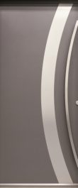 Porte d'entrée hybride en bois aluminium Minco modèle Strato 19. Porte avec insert aluminium décoratif : courbe qui suit l'alignement de la barre de tirage courbée.