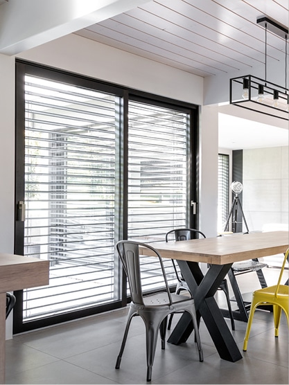 fenetre-BSO-brise-soleil-hybride-minco