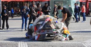 artivisme environnement pollution plastique tortue bordeaux