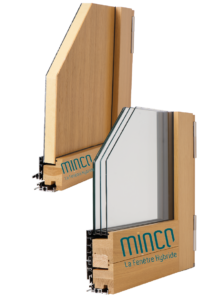 Angle de menuiserie d'une porte d'entrée à cadre Minco